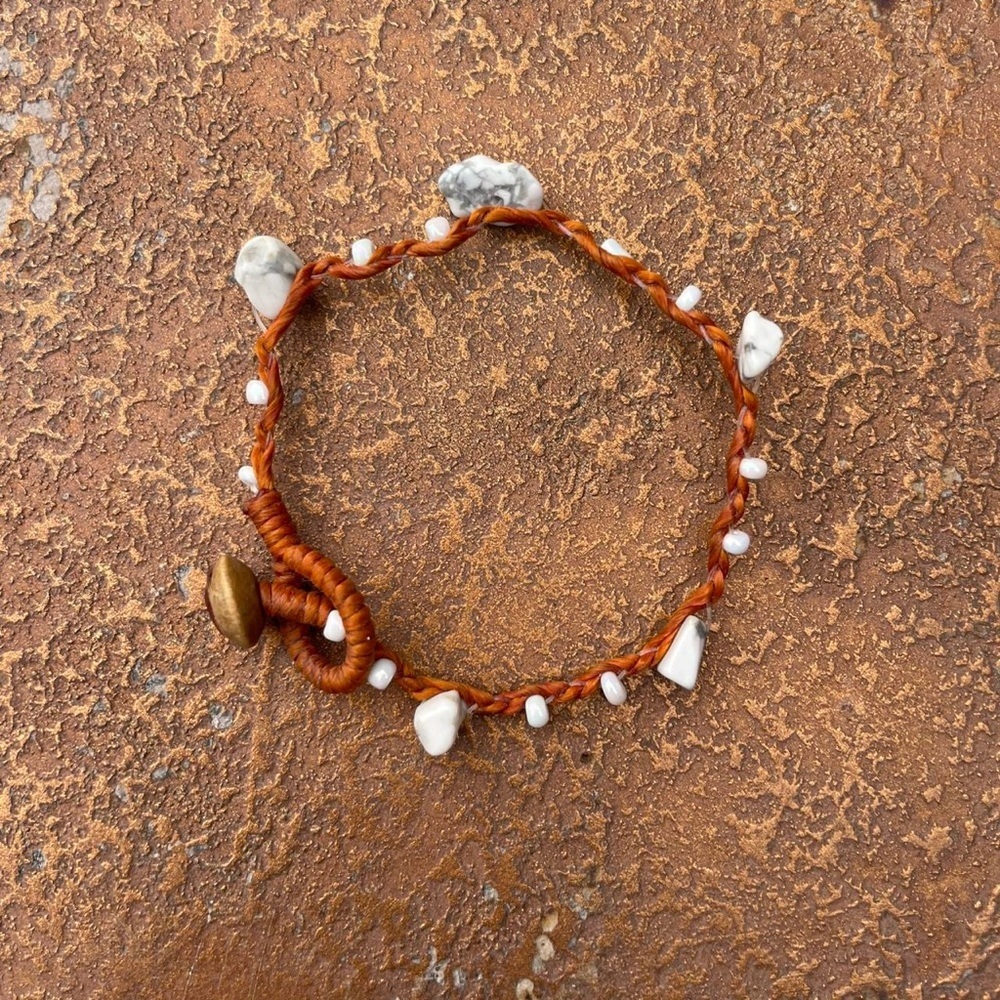 Boho beach White and brown stone beaded bracelet